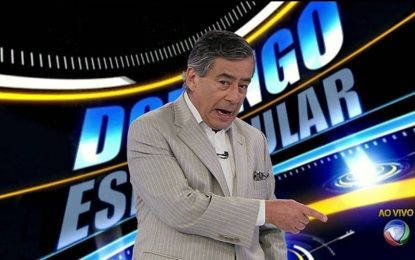 Depois de Janine Borba, Record afasta Paulo Henrique Amorim do Domingo Espetacular