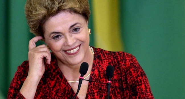 ‘GASTOS EXTRAVAGANTES’: Dilma comprava cachaça, codorna desossada e camarão rosa com cartão corporativo, diz site