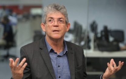 ‘PIADA DE MAL GOSTO: Ricardo Coutinho crítica imprensa brasileira – VEJA VÍDEO