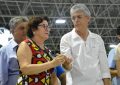 Ex-prefeita do Conde elogia praia da Bahia e faz autocrítica