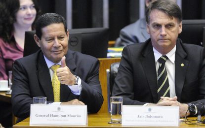 Mourão se apresenta como alternativa para substituir Bolsonaro