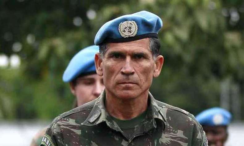 “Bandidinhos vagabundos”: General Santos Cruz surpreende e define governo Bolsonaro com virulência e desprezo