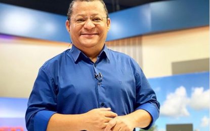 Durante entrevista, Nilvan Ferreira apresenta proposta para criação de Hospitais da Criança e do Idoso em JP