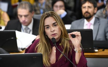 SENADORA OSTENTAÇÃO: Daniela Ribeiro janta no The W, mas quem paga a conta de R$ 420 é o Senado