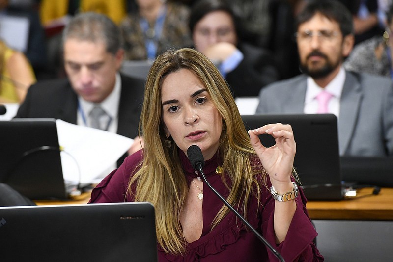 SENADORA OSTENTAÇÃO: Daniela Ribeiro janta no The W, mas quem paga a conta de R$ 420 é o Senado