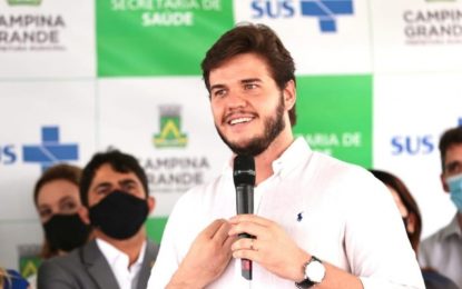 Prefeitura de CG vai lançar dois editais até quinta-feira com mais de 900 vagas, anuncia Bruno Cunha Lima