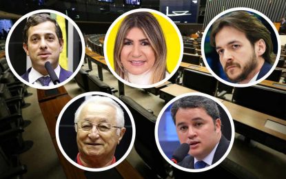 Dos 12 deputados federais da Paraíba, 5 podem não concorrer à reeleição