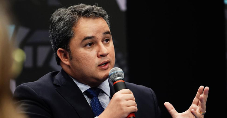 Lei relatada por Efraim que prevê ajuda ao setor de eventos é sancionada por Bolsonaro