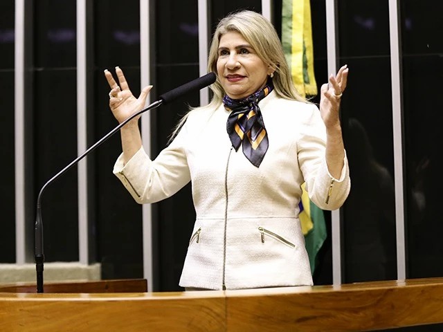 Edna Henrique pode desistir de reeleição à Câmara e disputar vaga na ALPB