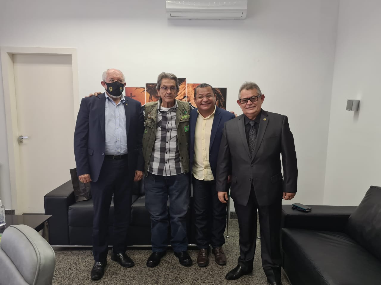 CONFIRMADO: Roberto Jeferson define Nilvan Ferreira como novo presidente do PTB na Paraíba