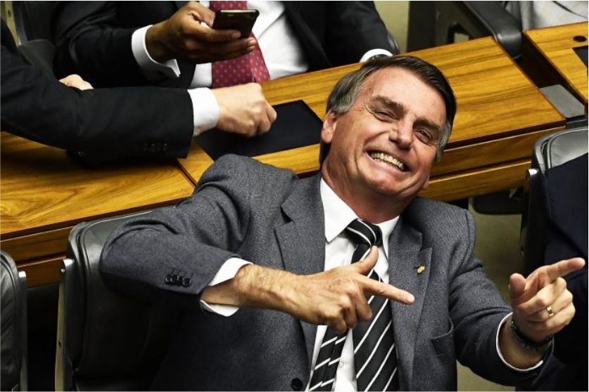 ACABOU A MAMATA? Canetada eleva salário de Bolsonaro e ministros em até 69% e estoura teto do funcionalismo