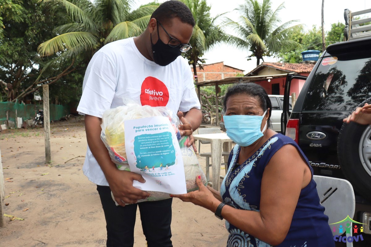 Cicovi faz doaçao de 650 cestas basicas para familias carentes