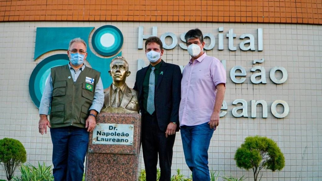 Marcelo Queiroga visita Hospital Napoleão Laureano, confirma compra de novo acelerador linear e destaca trabalho de Ruy Carneiro na luta contra o câncer