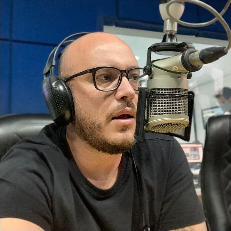 Jornalista Thiago Moraes deixa o programa Correio Debate
