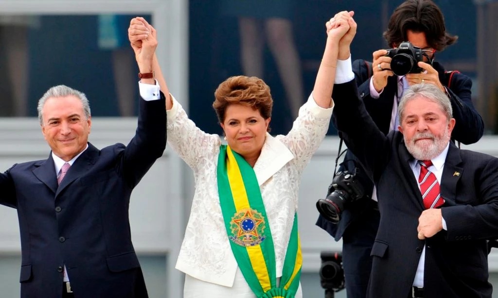 Ciro mina Lula tirando Dilma do esquecimento