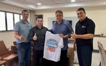 Efraim Filho recebe apoio de lideranças do segmento evangélico