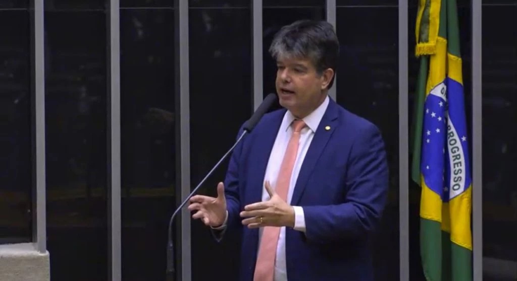 Ruy Carneiro cobra da mesa diretora da Câmara votação do fim do auxílio mudança