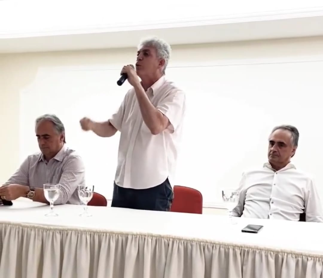 Cartaxo posta vídeo com o ex-presidiário Ricardo Coutinho e recebe críticas nas redes sociais