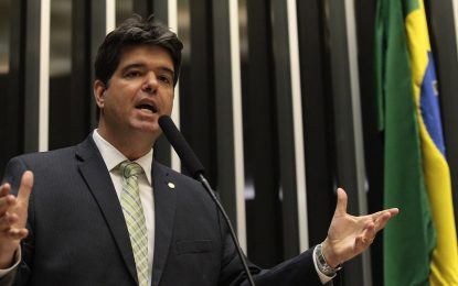 Ruy defende segmentos culturais e vota pela derrubada dos vetos das leis Aldir Blanc e Paulo Gustavo