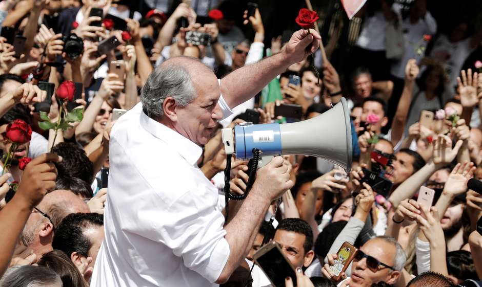 Ausência de Lula e Bolsonaro em debates é “covardia inominável”, diz Ciro