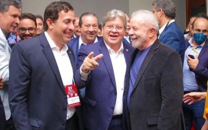 Gervásio Maia, a solução caseira para João Azevedo