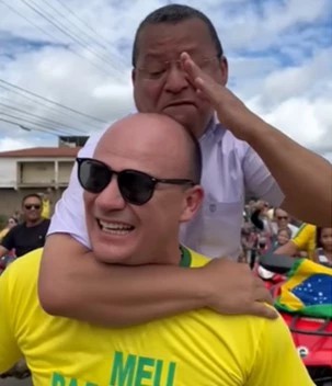 VÍDEO: Cabo Gilberto tenta lacrar em cima de Flávio Dino, mas leva na cabeça