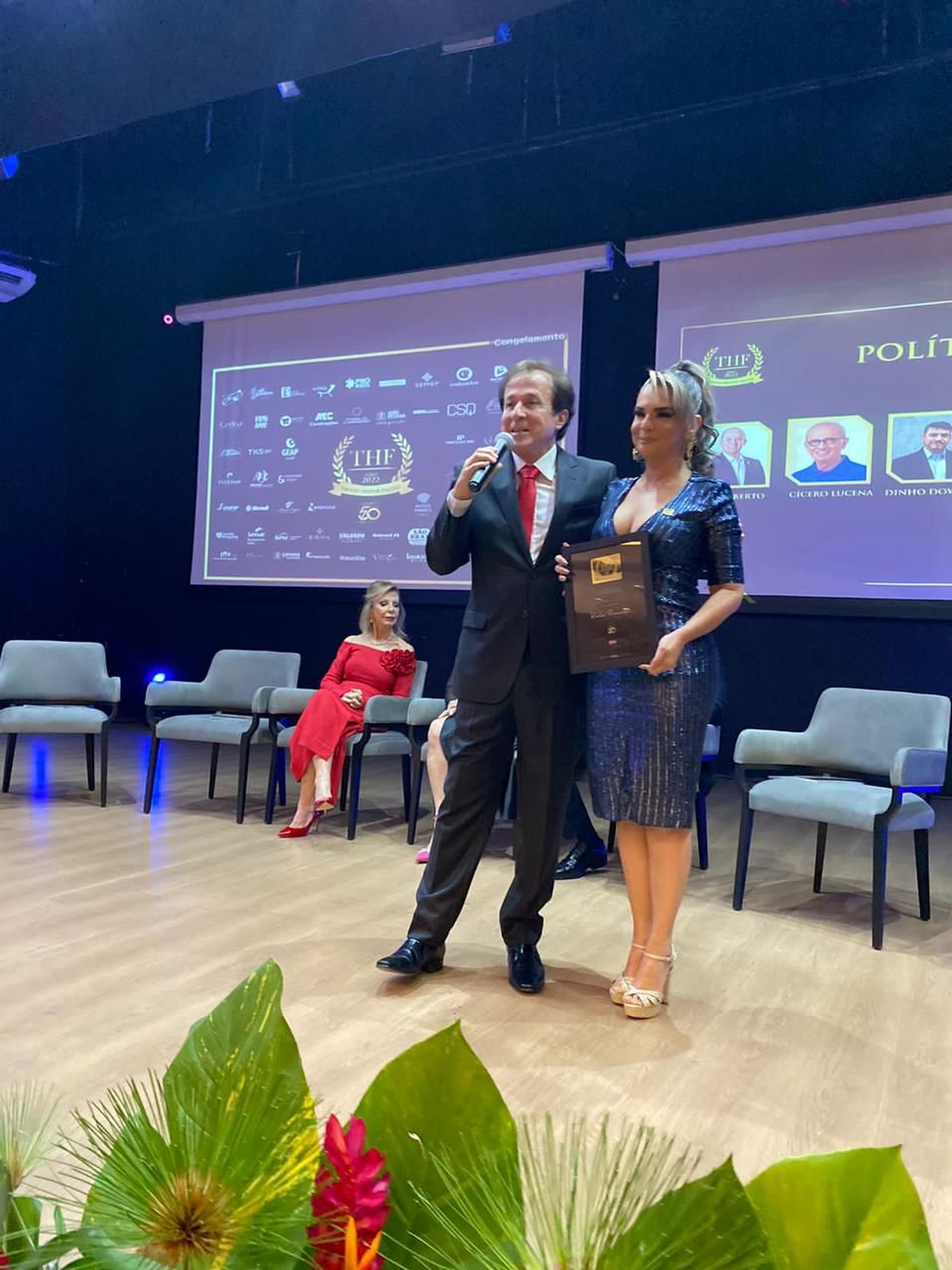 Personalidade Política: prefeita Karla Pimentel é premiada com Troféu Heitor Falcão