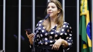 Eliza defende protestos contra Lula: ‘mas sem cerceamento de ir e vir’
