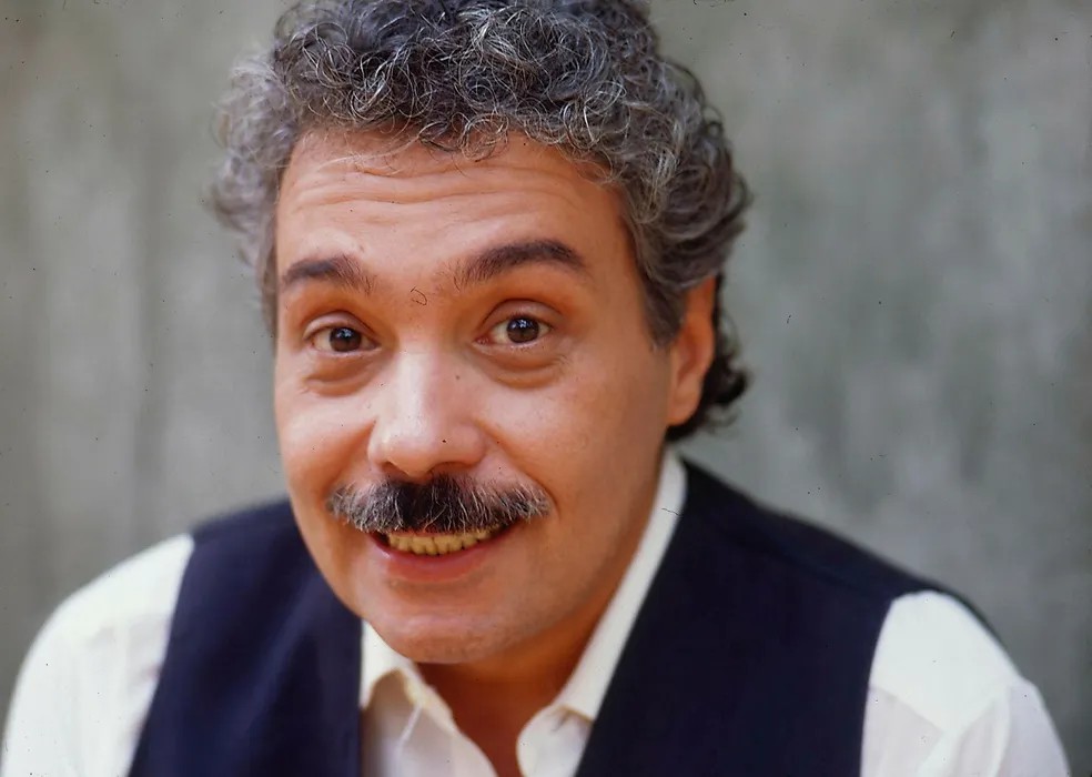 Morre o ator Pedro Paulo Rangel, aos 74 anos.