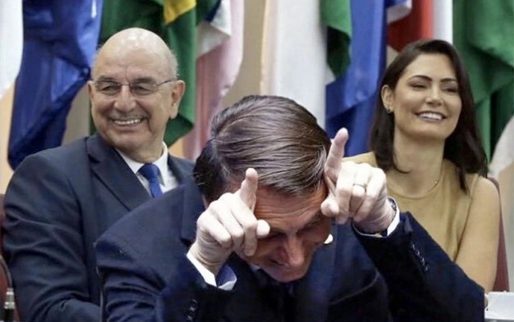 Filhos de Bolsonaro ganham novos motivos para detestar Michelle