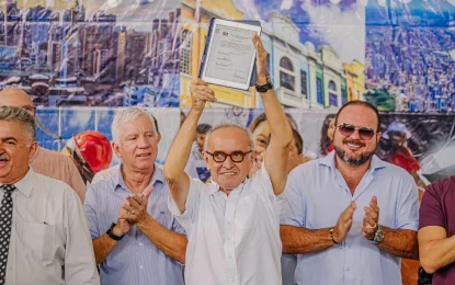 Cícero Lucena autoriza reestruturação de escola e chega a 60 ordens de serviço em unidades da Rede Municipal