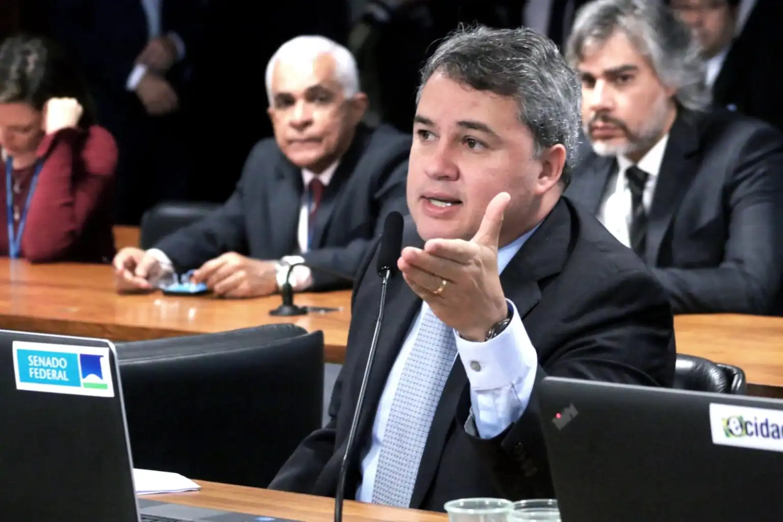 Senador Efraim alerta: “auditoria do TCE contra prefeito de Santa Luzia é sinal de dinheiro público sendo mal utilizado”