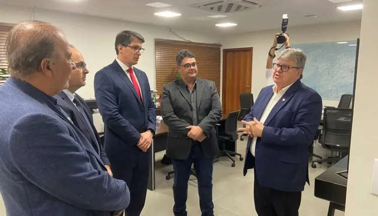 Ministro do TCU debate com João Azevêdo e Cícero Lucena práticas de governança pública