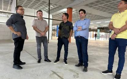 Murilo Galdino enaltece projeto BR Polo Shopping durante visita às instalações