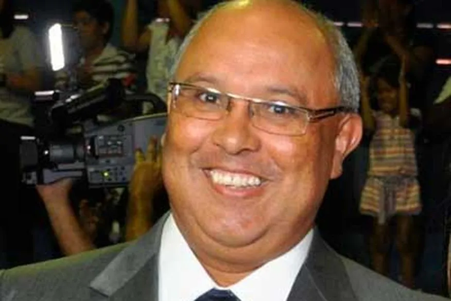 Ex-prefeito de Pitimbu, Léo Barbalho é investigado por apropriação indébita de salários de funcionários pelo TCE