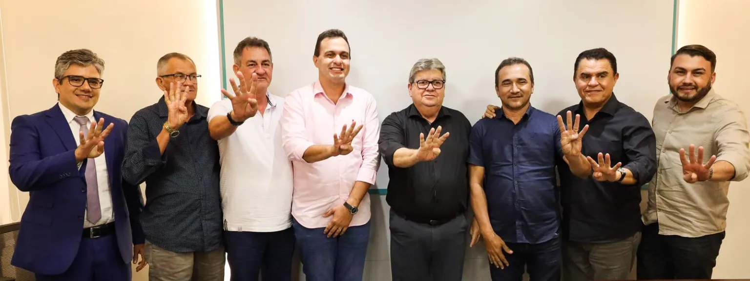 Prefeito de Triunfo deixa União Brasil e se filia ao PSB para disputar reeleição