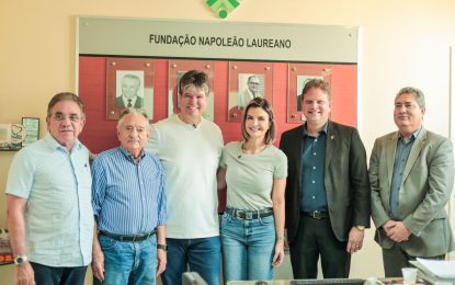 O Presidente da Fundação Napoleão Laureano agradece novas ações de Ruy para ampliação dos atendimentos na unidade