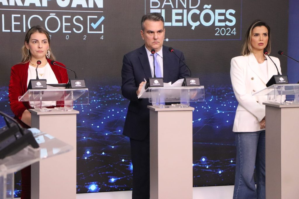 Debate na Arapuan com candidatos a vice é marcado por ausência e propostas entre postulantes; reveja