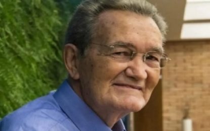 Morre o narrador e apresentador de esportes Léo Batista