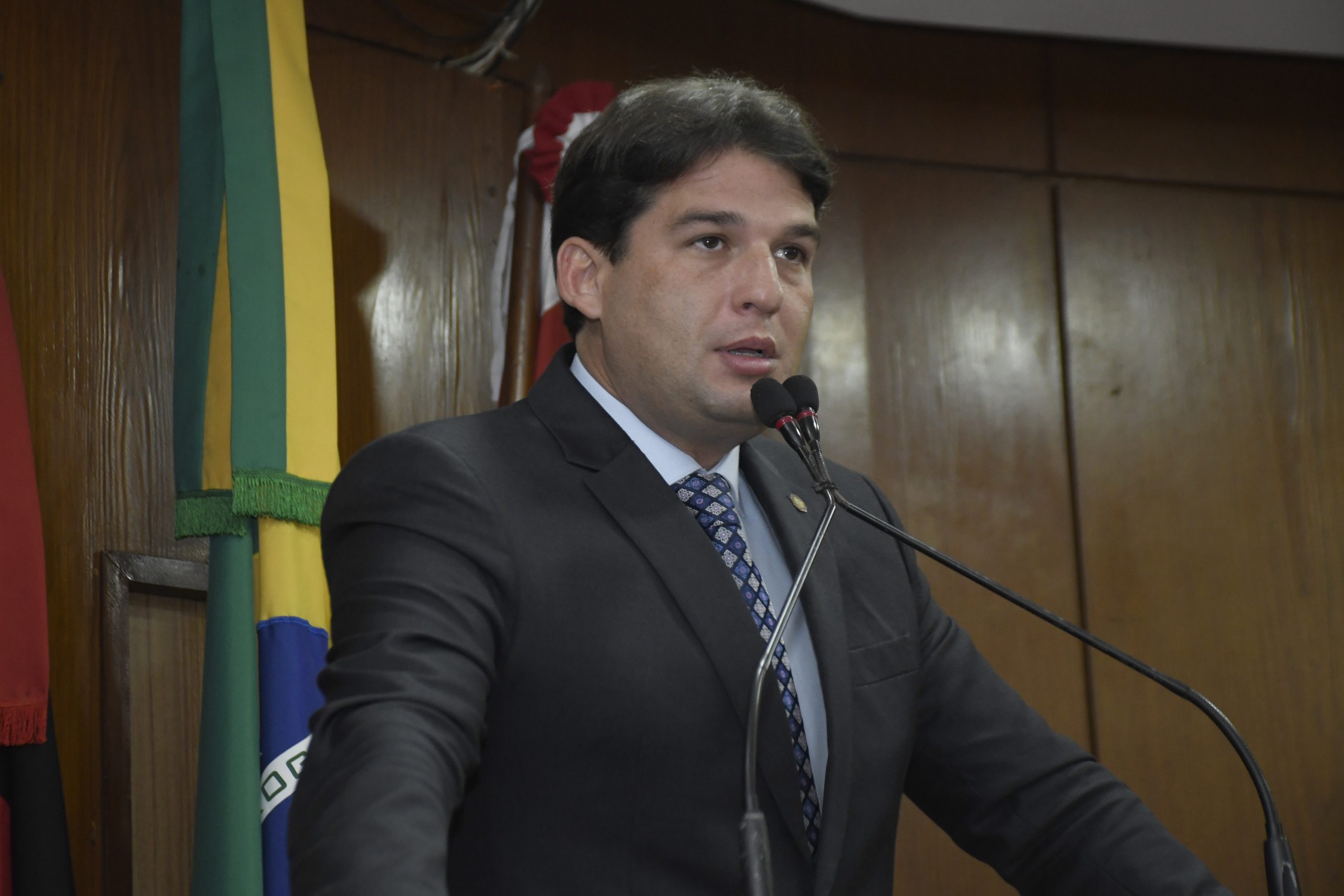 Ausência de secretarias em audiência pública sobre LDO 2026 é criticada por parlamentar