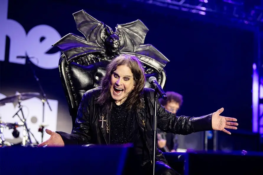 Morre Ozzy Osbourne, vocalista do Black Sabbath, aos 76 anos