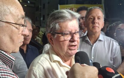 João Azevêdo deixa claro: “O companheiro que não quiser caminhar, por qualquer que seja o motivo, é livre para fazer seus próprios voos”