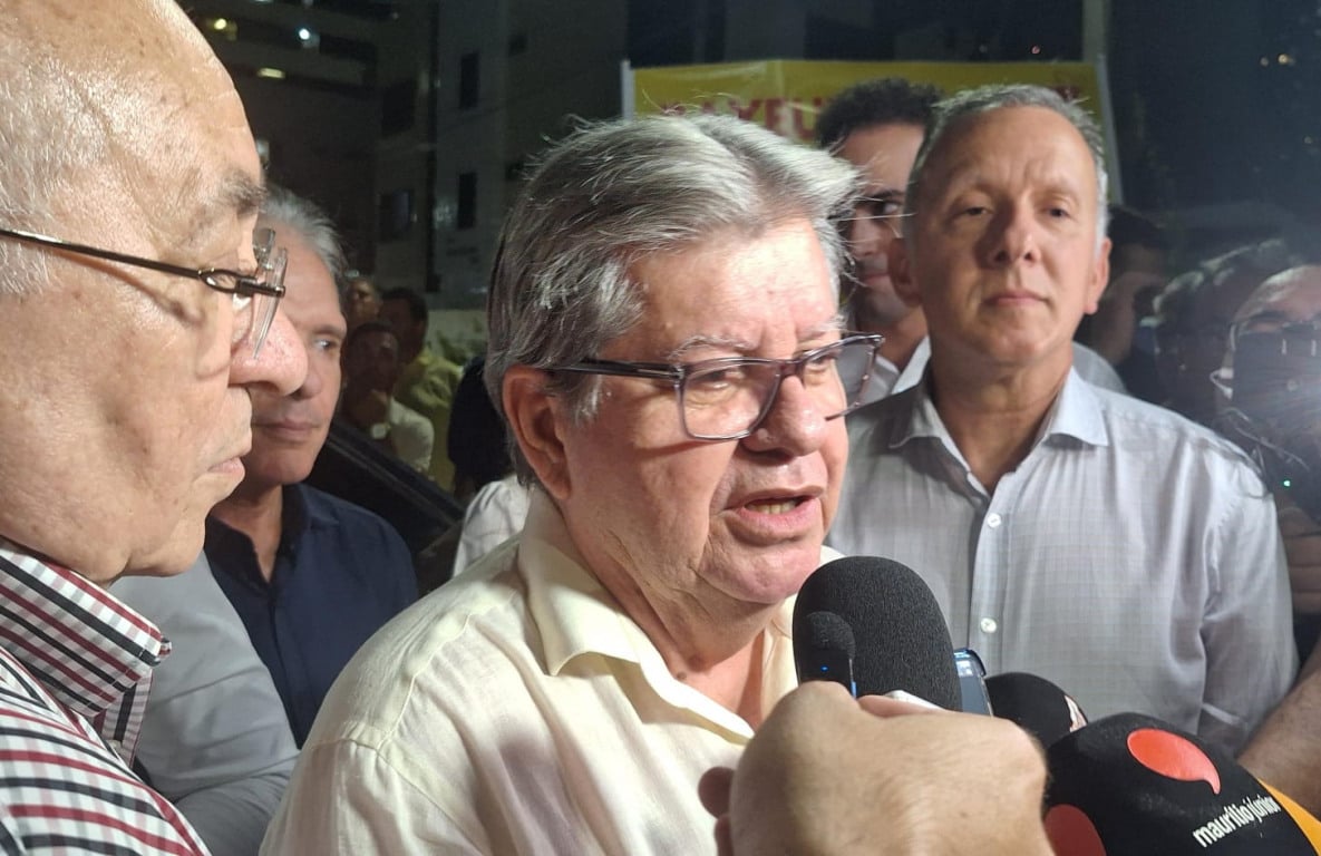 João Azevêdo deixa claro: “O companheiro que não quiser caminhar, por qualquer que seja o motivo, é livre para fazer seus próprios voos”