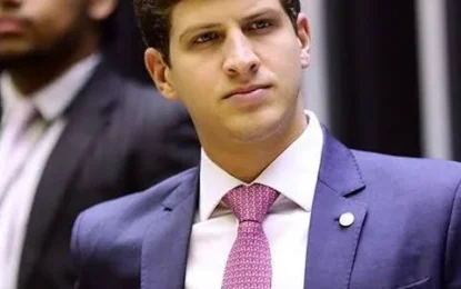 Prefeitos de quatro capitais se movimentam de olho nas eleições de 2026