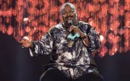 Arlindo Cruz, cantor, compositor e multi-instrumentista, morre no Rio