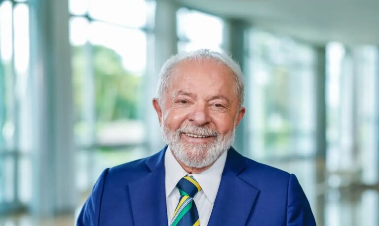 Lula tem aprovação de 50,2% e desaprovação de 49,7%, diz pesquisa Atlas/Bloomberg