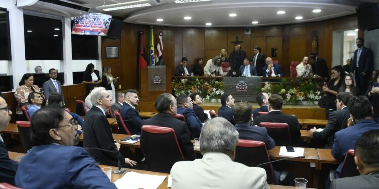 Partidos têm 48h para indicar membros da CPI dos combustíveis