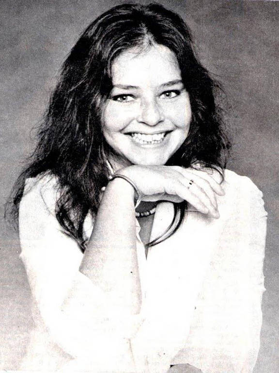 Morre Angela Ro Ro, aos 75 anos