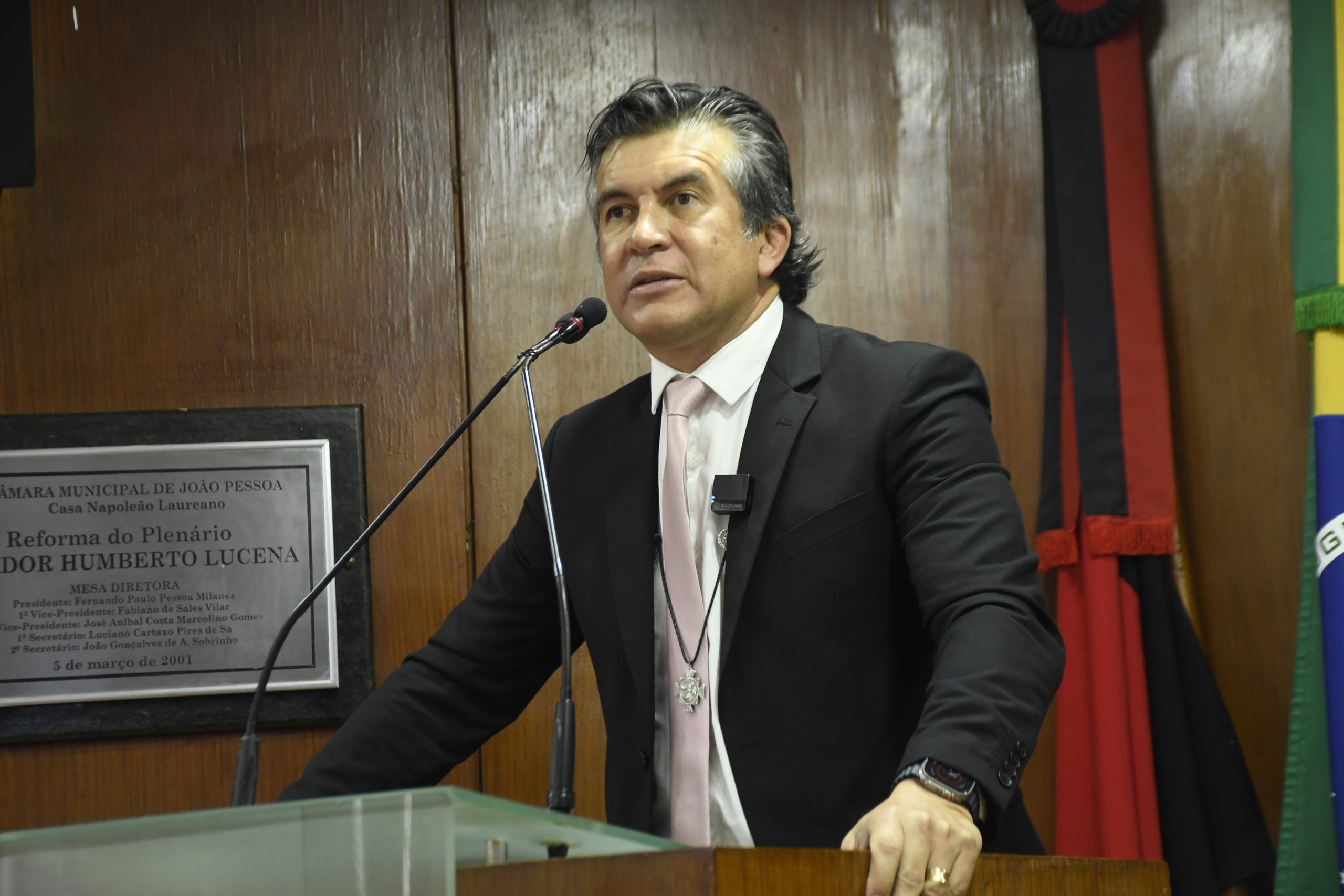 Parlamentar pede respeito à população do bairro do Cristo