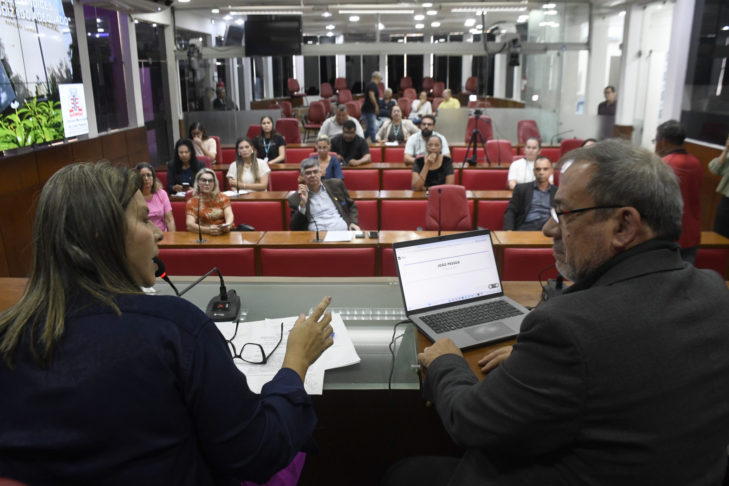 Câmara de João Pessoa debate educação